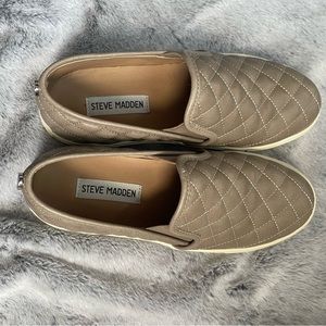 Steve madden sneakers !